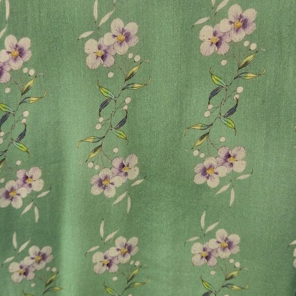 Handmade Light Green Floral Caftan Embroidered Beaded Detail Front Sleeves - Picture 12 of 15